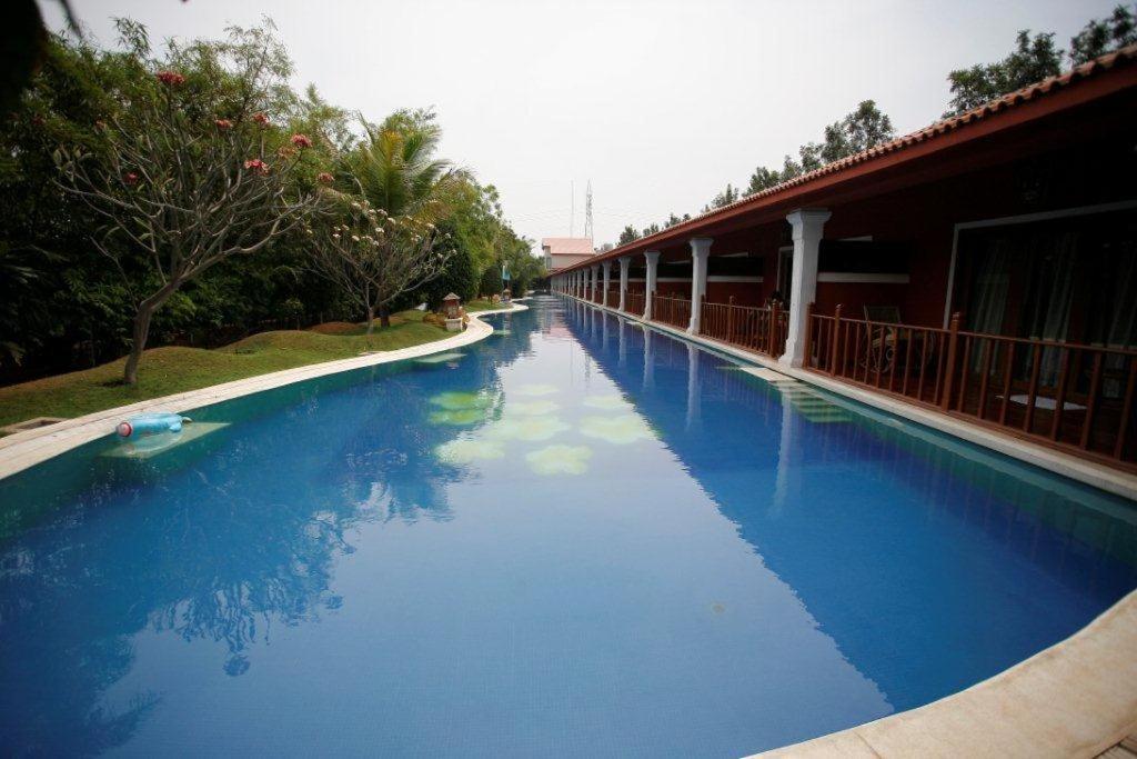 Lagoon Bay Hotel At Leonia Secundurabad Extérieur photo